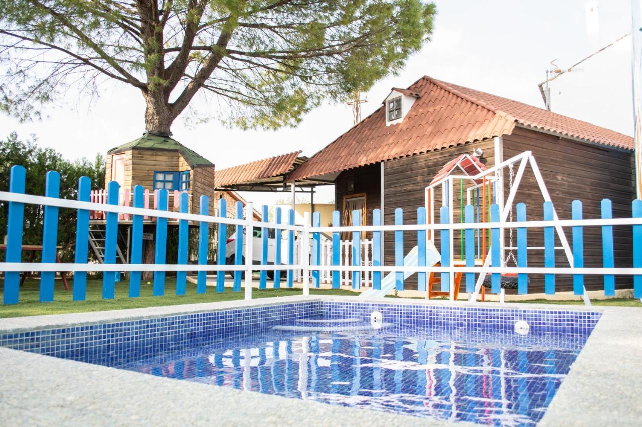 Bungalow Perotonar Ideal Para Familia Con Ninos لا بويبلا دي كازالا المظهر الخارجي الصورة